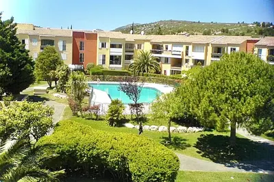 Image de Appartement Grand Confort. Terrasse, Piscine, Parc + Parking & Linge.