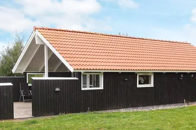 Image de Maison de vacances pour 5 a Rødby-By Traum