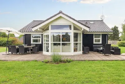 Image de Maison de vacances pour 6 a Væggerløse-By Traum