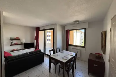 Image de 2 Pièces Cabine avec Terrasse et Parking, 150m Plage - Argelès-sur-Mer
