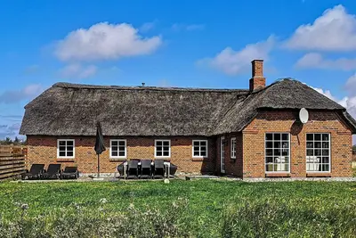 Image de Maison de vacances pour 8 a Ulfborg-By Traum