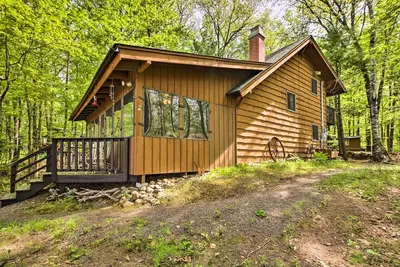 Image de Cabine chaude et confortable avec quai et foyer sur le lac Largon