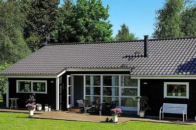 Image de Maison de vacances pour 10 a Løgstør-By Traum