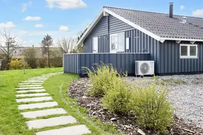 Image de Maison de vacances pour 6 a Børkop-By Traum