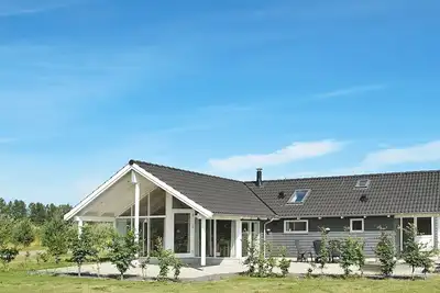 Image de Maison de vacances pour 8 a Væggerløse-By Traum