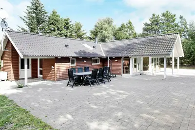 Image de Maison de vacances pour 12 a Rødby-By Traum