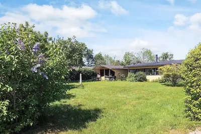 Image de Maison de vacances pour 6 a Bogø By