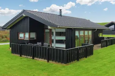 Image de Maison de vacances pour 8 a Hjørring-By Traum