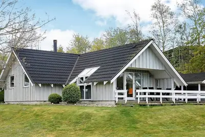 Image de Maison de vacances pour 8 a Spøttrup-By Traum