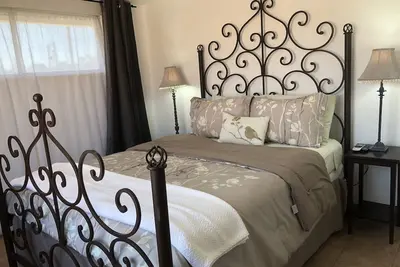 Image de Marée haute, une propriété privée en bord de mer pour vos vacances de plage de rêve