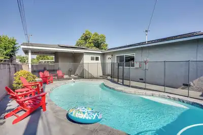Image de Accueil w / Pool dans quartier calme - 3 mi à Disney