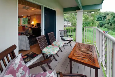 Image de Maison de ville élégante avec Ac, barbecue, piscine, bain à remous, à pied du golf.