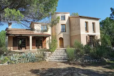 Image de Promo sem 25\/8, 8 pers. , pool & villa total priv, Bagnols-en-F, très beau site