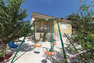 Image de Belle maison Ă Liznjan avec WiFi