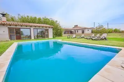 Image de Maison de campagne avec piscine privée à 4 km de Plage dePals (Ce 3h 704)