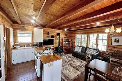 Image de La cabine du ranch Meyers, un ranch de 500 acres, à 1 h du mont. Lassen