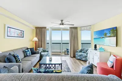 Image de Fantastique 4 chambres Oceanfront Condo, AshWorth 909!