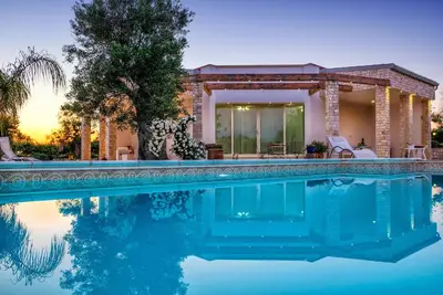 Image de Pouilles - Villa privée avec piscine privée, proche de la mer et des oliveraies