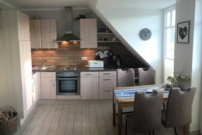 Image de Appartement exclusif avec 2 balcons et vue sur la mer - à seulement 200m de la plage!