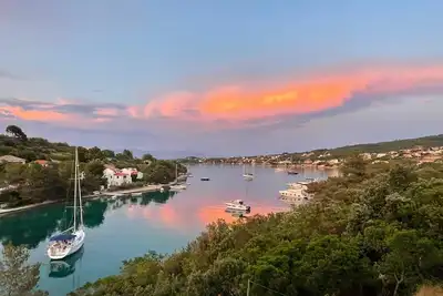 Image de Maison avec vue sur la mer sur l'île croate idéal pour les familles et les grands groupes