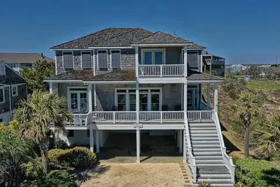 Image de Nash Cottage: 4 Br / 5 Ba maison à Atlantic Beach, pour 8 personnes