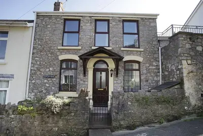 Image de Little Hill House - Trois Chambres Maison, Couchages 4