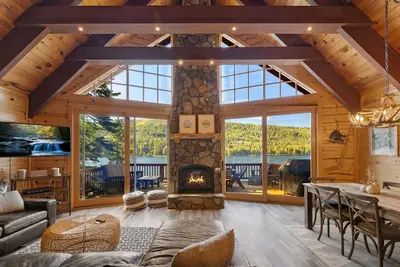 Image de Donner Lakefront w / jetée privée, deux ponts, vue à 180 degrés, familial!