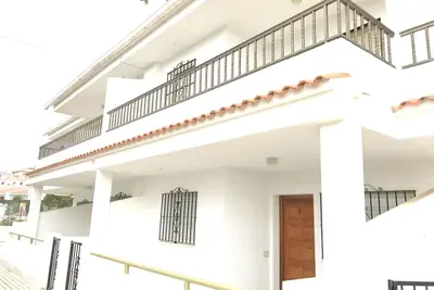 Image de Appartement près de la plage, climatiser, wifi, parking privée.