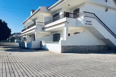 Image de Appartement climatiser proche de la page, wifi, parking privée. 6 Pax