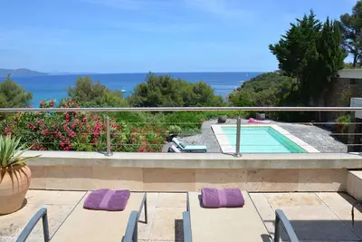 Image de Magnifique villa vue mer 8 pers, piscine chauffée, domaine privé