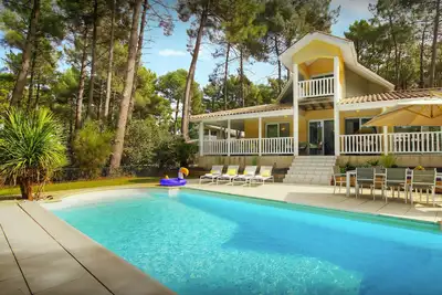 Image de Villa Samasti - vacances en famille avec piscine estivale - Ovo Network