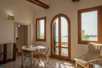 Image de Ca 'Nicoletto, appartement sur le Lido avec une vue splendide sur le lagon