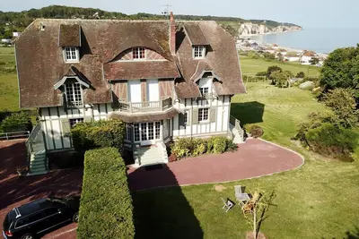 Image de Grand Duplex****, vue Mer, 5 chambres, linge fourni, jardin privatif de 3000  m2