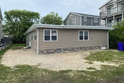 Image de Dewey Beach Cottage - Grande cour-1. 5 pâtés de maisons de la plage