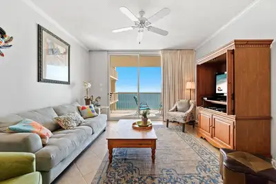 Image de Bord De Plage Direct, Vue Incroyable, DÉCOR Cosy, Tonnes De COMMODITÉS,