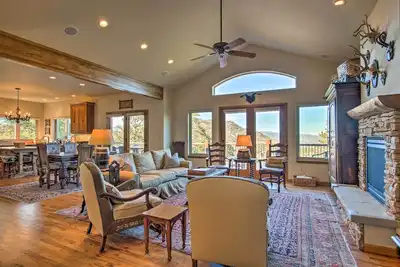 Image de Estes Park House avec terrasse, Mary’s Lake & Mtn. Vues!