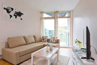 Image de Superbe Appartement City Center WiFi Netflix & 2Bth