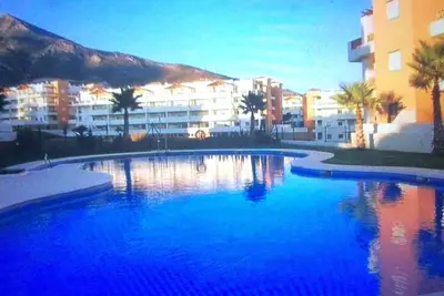 Image de Appartement de luxe donnant sur le parcours de la piscine et le golf. 2 km de la plage. Wifi.