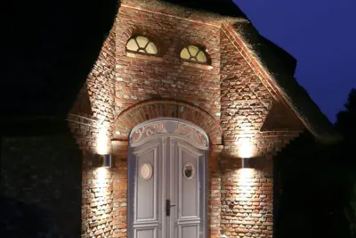 Image de Haut de gamme, 5 pers. Maison au toit de chaume avec vue sur la mer et jardin bien entretenu