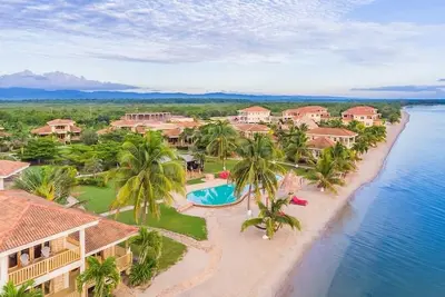 Image de Hopkins Bay 2 chambres face à la plage ou sur la plage