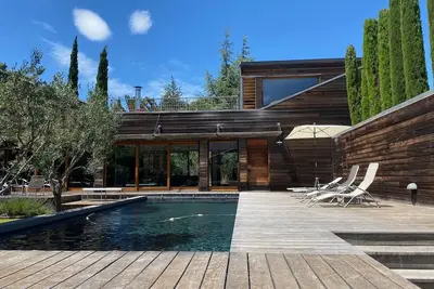 Image de Villa d’architecte à Cassis, 4 chambres, piscine privée, animaux bienvenus.