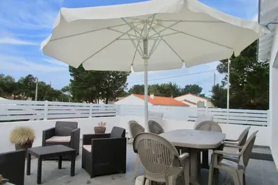 Image de Maison pour 6 - jardin et terrasse - 300m plage