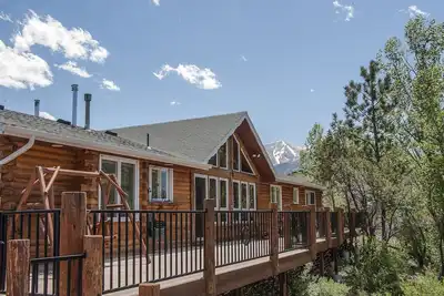Image de Brock Haus Log Home sur Cottonwood Creek - Vraiment magnifique! !