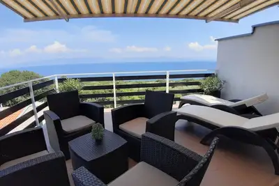 Image de Appartement Avec Terrasse Et Belle Vue Sur La Mer, Ă 300 m De La Plage + Ps4