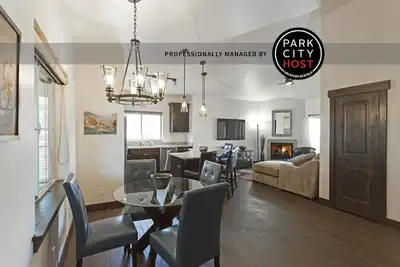 Image de Condo dernier étage! Condo de ski 3bd / 2ba Park City - 7 personnes