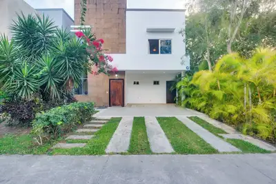 Image de Nouveau! Playa Del Carmen Accueil w / piscine privée par la plage
