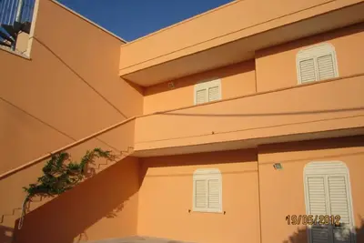 Image de Bear Tower: maison avec jardin et parking à 100m de la mer, 700 plage