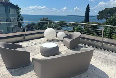 Vacances à Toscolano Maderno - 50 mètres du lac. Avec piscine et bain à remous