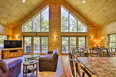 Image de Cabine w / Dock sur le lac Chetac - 30 minutes Ă Hayward!