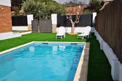 Image de Rosers - Maison avec piscine privée, barbecue à 20 minutes de Barcelone